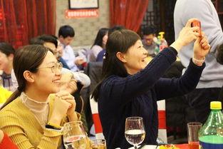 元旦表演的吃瓜群众是什么,揭秘吃瓜群众的狂欢现场