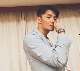 吃瓜群众李荣浩是谁,从歌手到现象级偶像的蜕变之路