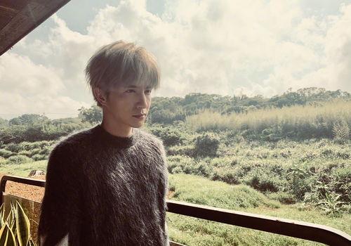 吃瓜群众偶遇薛之谦视频,吃瓜群众捕捉明星日常瞬间