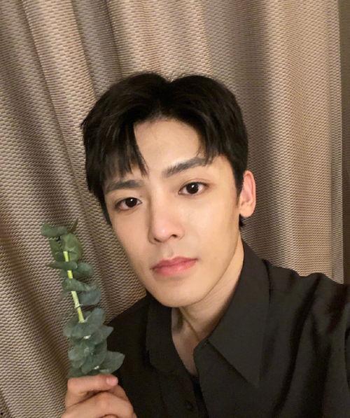 吃瓜群众侯明昊,揭秘娱乐圈背后的故事