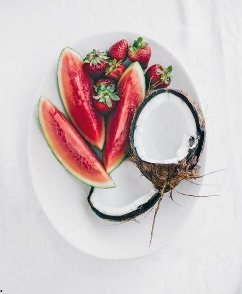 深夜吃瓜群众点心文案,揭秘吃瓜群众的夜宵秘密