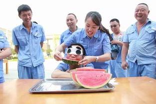 各国吃瓜群众搞笑视频,各国吃瓜群众搞笑视频大盘点