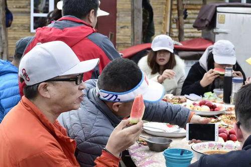 喀什吃瓜群众,吃瓜群众的欢乐盛宴